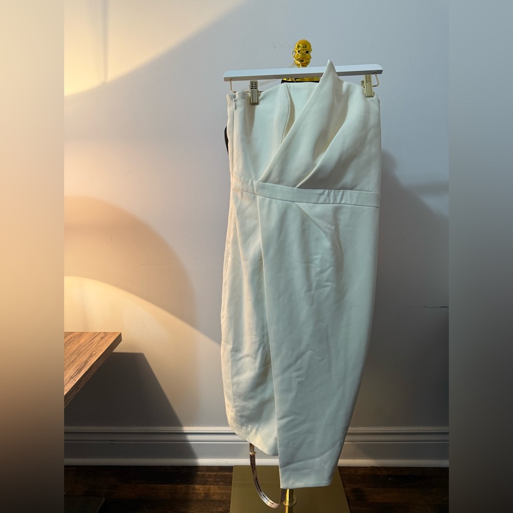 House of CB ~ Elegant Cream Strapless Dress